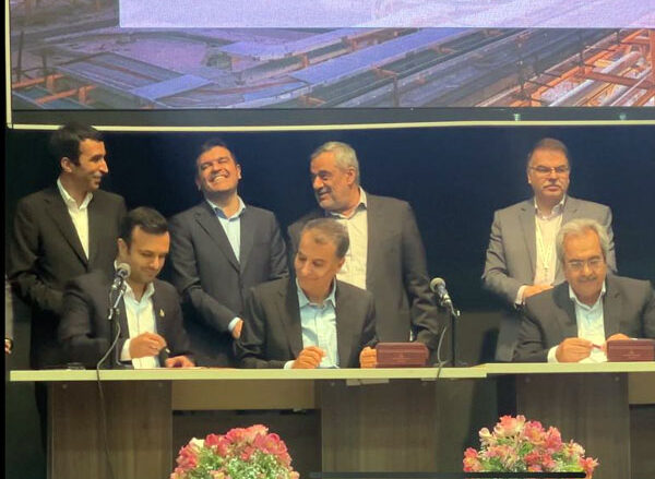 توافق نامه همکاری شرکت ملی پخش فرآورده های نفتی و شرکت کهاب گستران آیریک